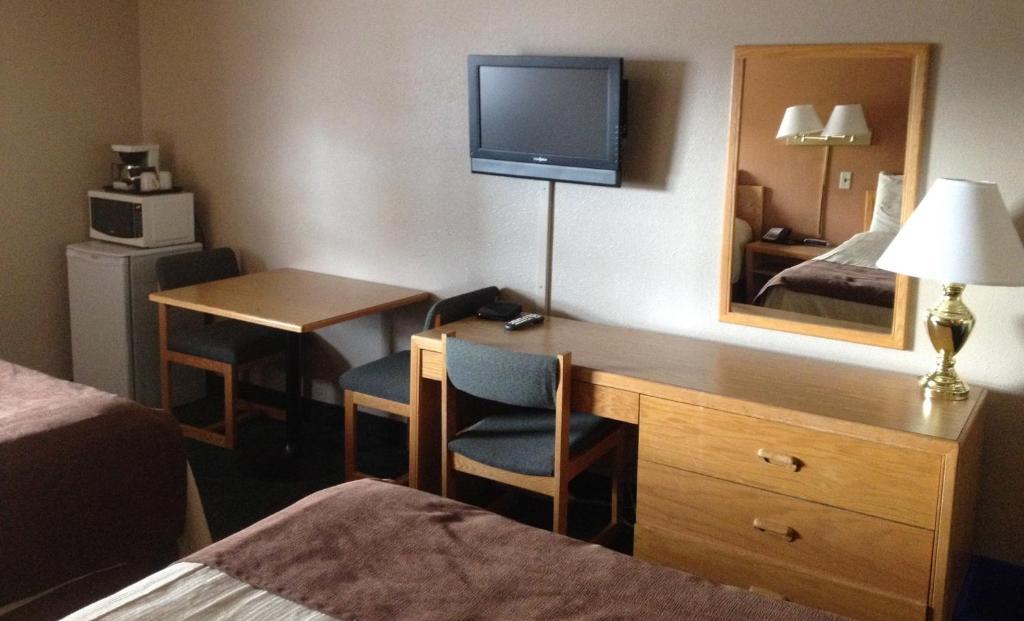 Keystone Motor Inn Brandon Δωμάτιο φωτογραφία